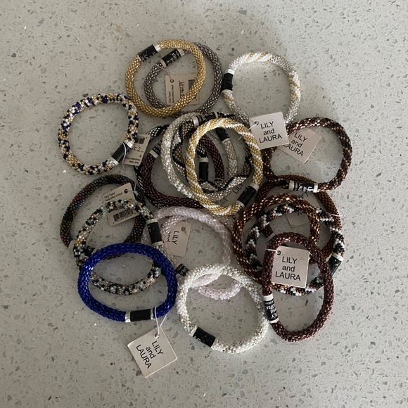 20 Lily and Laura Bracelets! NWT! - Picture 2 of 2
